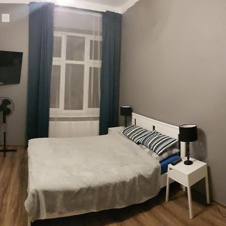 Apartamenty Rowna เคียลเซ ภายนอก รูปภาพ