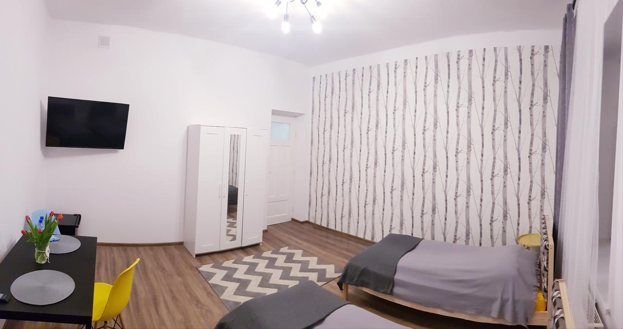 Apartamenty Rowna เคียลเซ ภายนอก รูปภาพ