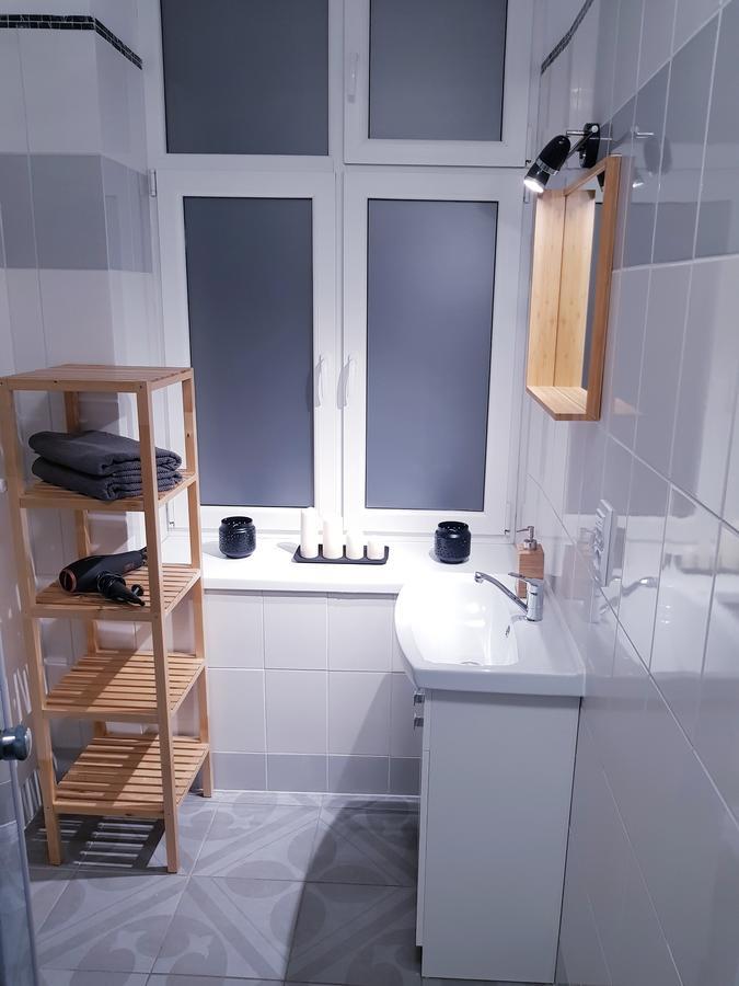 Apartamenty Rowna เคียลเซ ภายนอก รูปภาพ