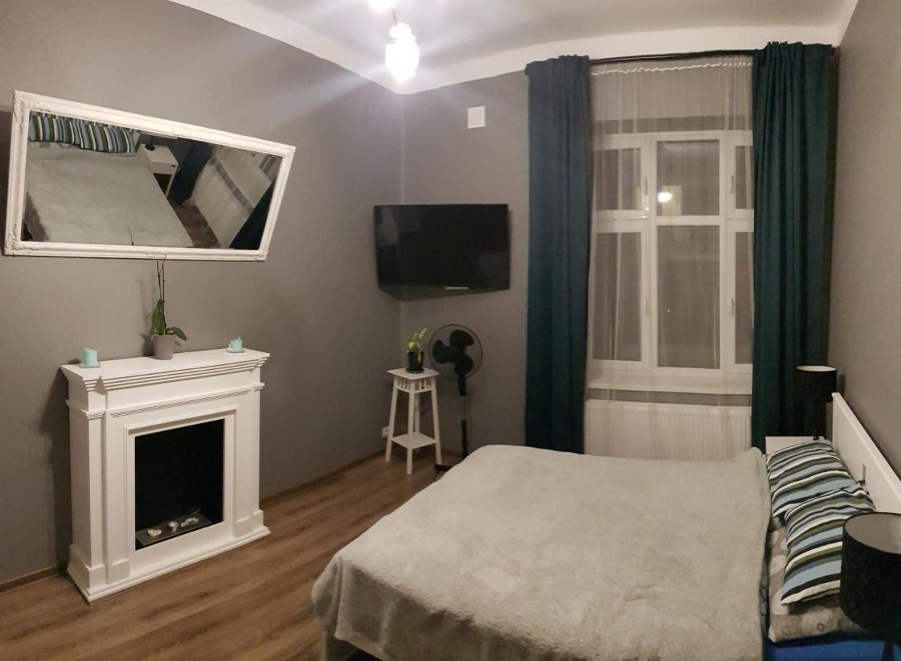 Apartamenty Rowna เคียลเซ ภายนอก รูปภาพ