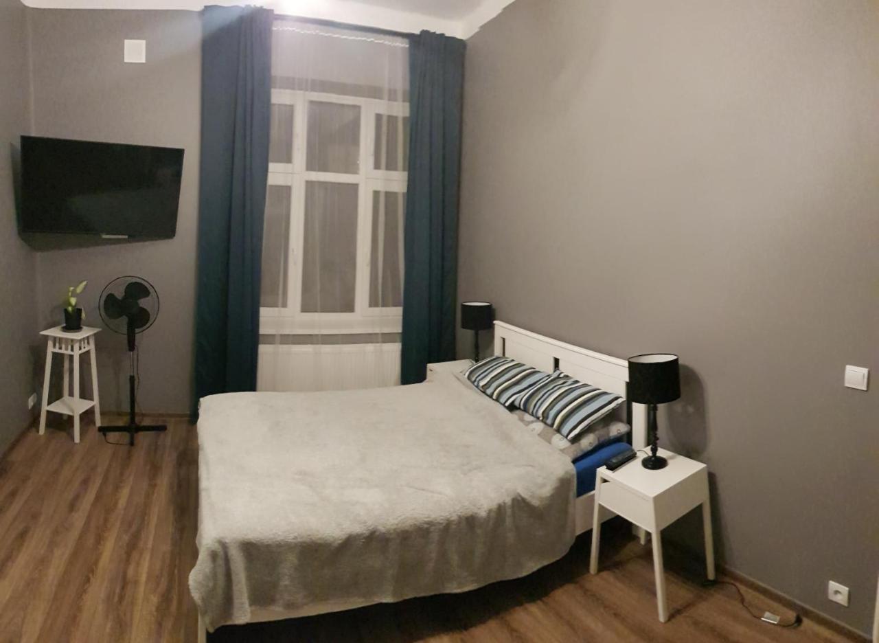 Apartamenty Rowna เคียลเซ ภายนอก รูปภาพ