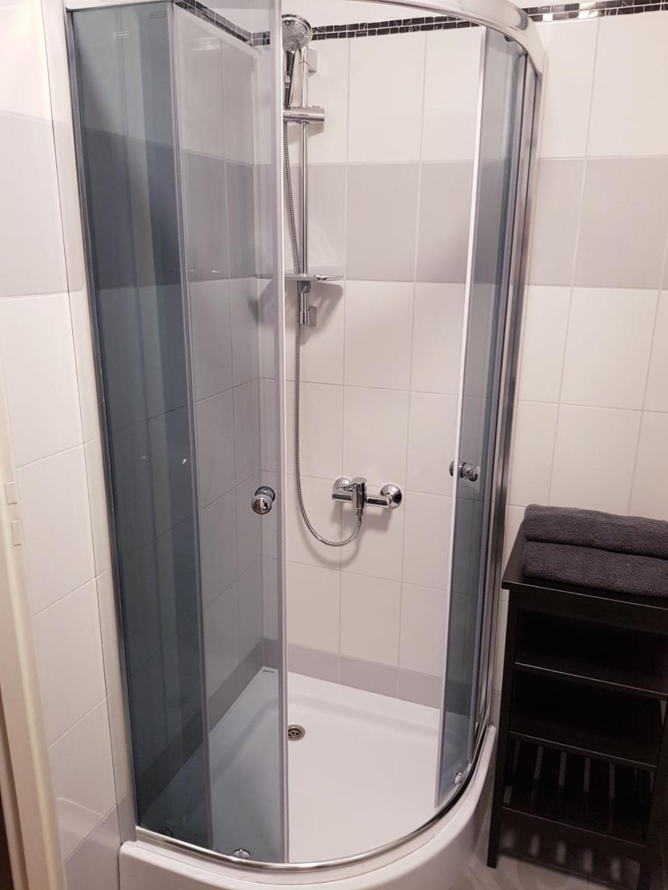Apartamenty Rowna เคียลเซ ภายนอก รูปภาพ